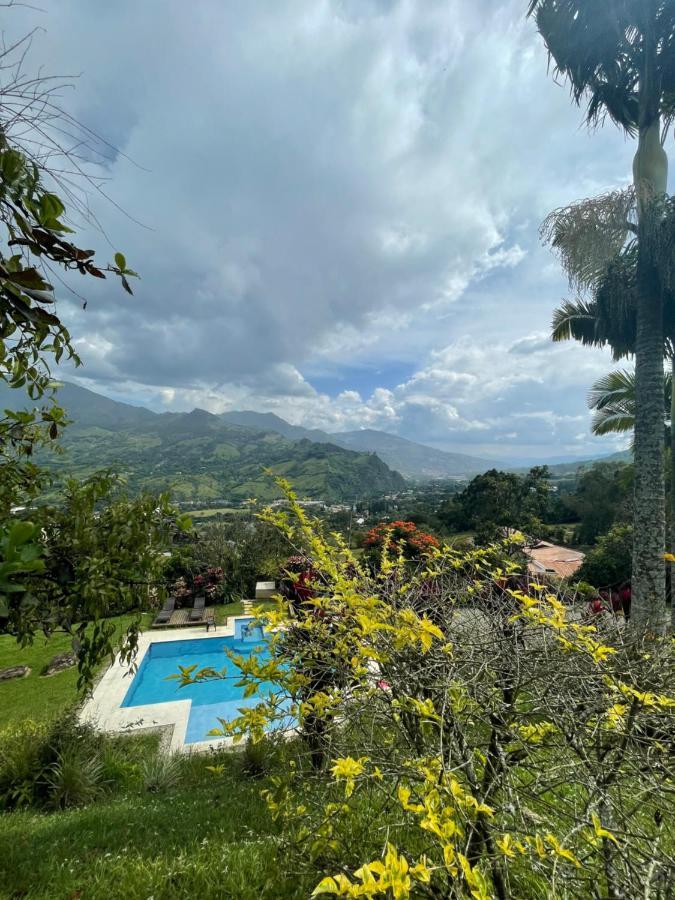 Finca Hotel Tierra Verde Girardota Exteriér fotografie